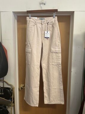NWT! New Look Adalae Denim Wide Leg Cargo Pants in Cream Beige - size 6